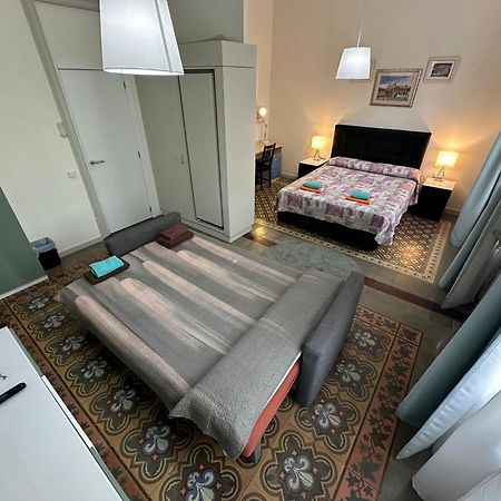 Rooms Rumila Barcelona Luaran gambar